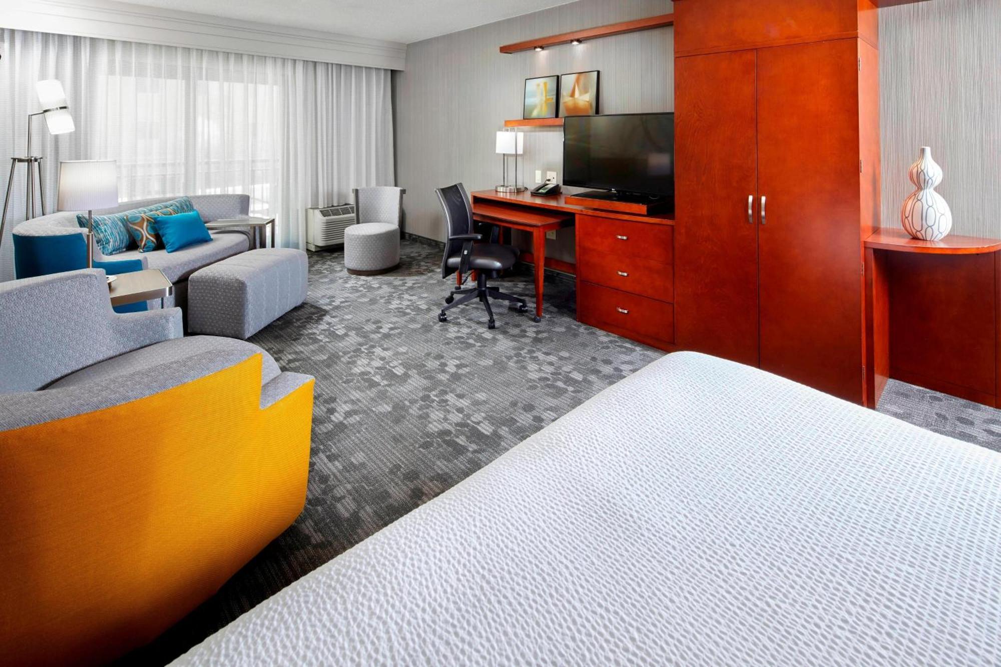 Hotel Courtyard By Marriott San Antonio Six Flags At The Rim Exterior foto